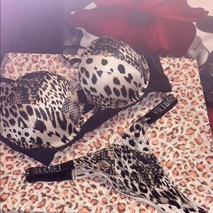 Victoria's Secret Animal Print Bra Set